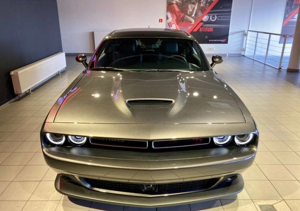 Dodge Challenger cena 329900 przebieg: 15, rok produkcji 2022 z Mszczonów małe 742